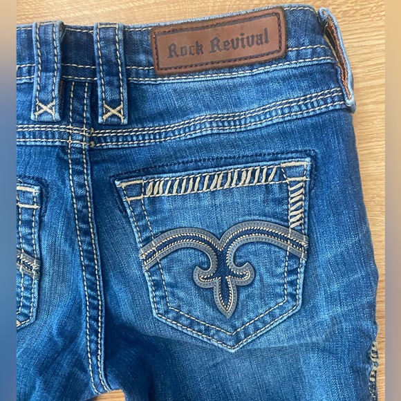 Size 26 rock revival jeans. Maybe have been worn once. - Picture 5 of 7